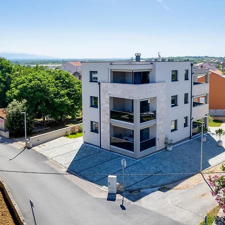 Salt Bloom Apartments Nin Exterior foto