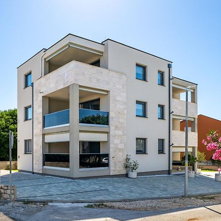 Salt Bloom Apartments Nin Exterior foto